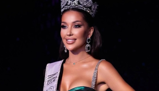 Українка перемогла на конкурсі краси у США Miss Petite Universe Українка перемогла на конкурсі краси у США Miss Petite Universe