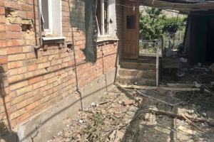 Військові РФ обстріляли два райони Дніпропетровщини, поранені двоє чоловіків